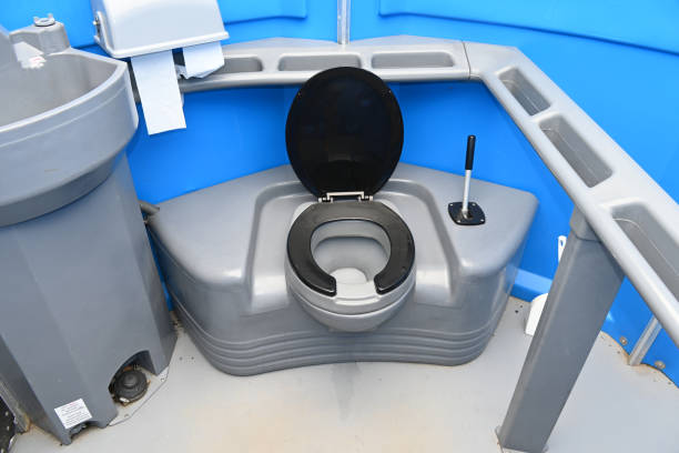 Best Portable restroom trailer rental  in Ulysses, KS